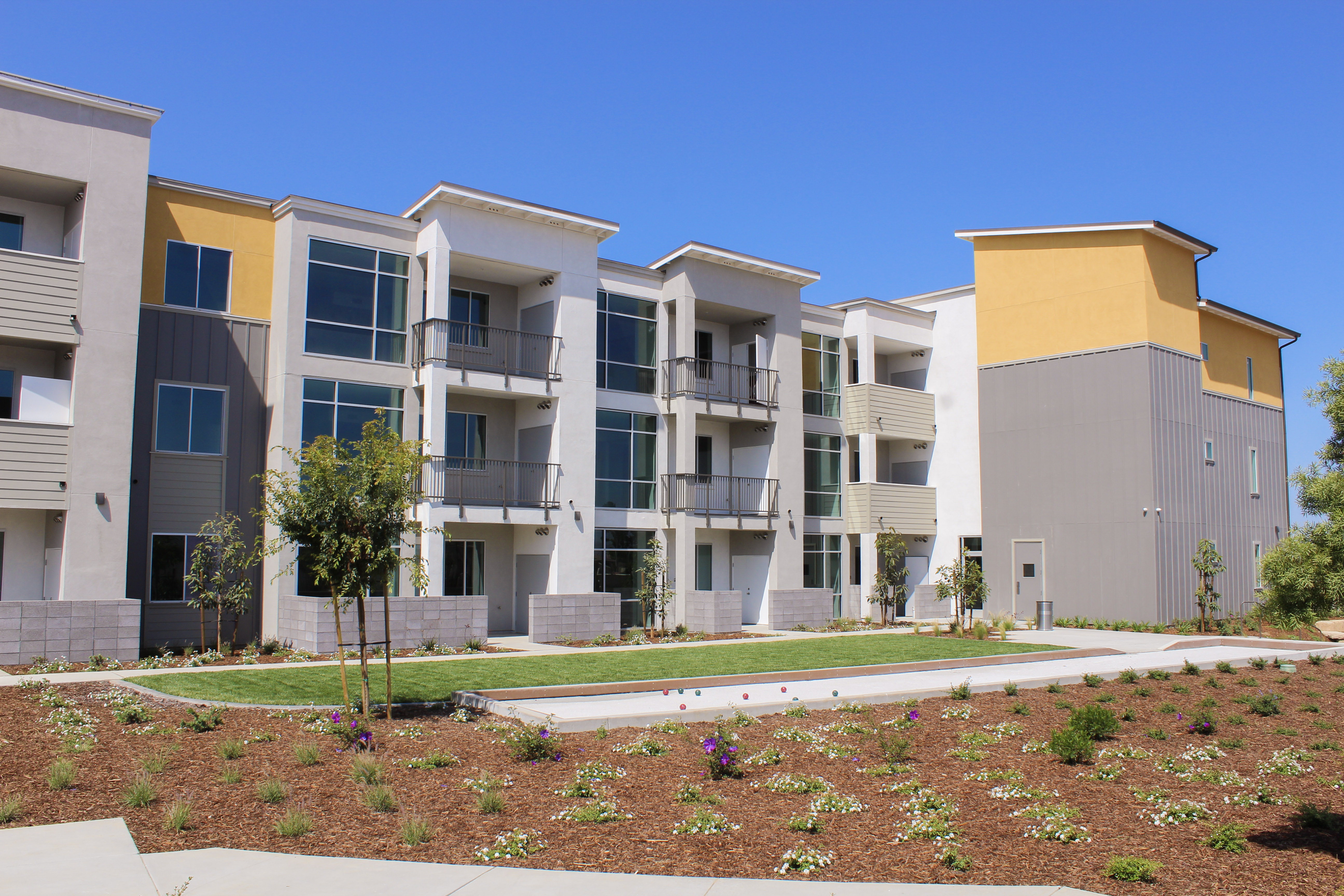  Parke West Apartments